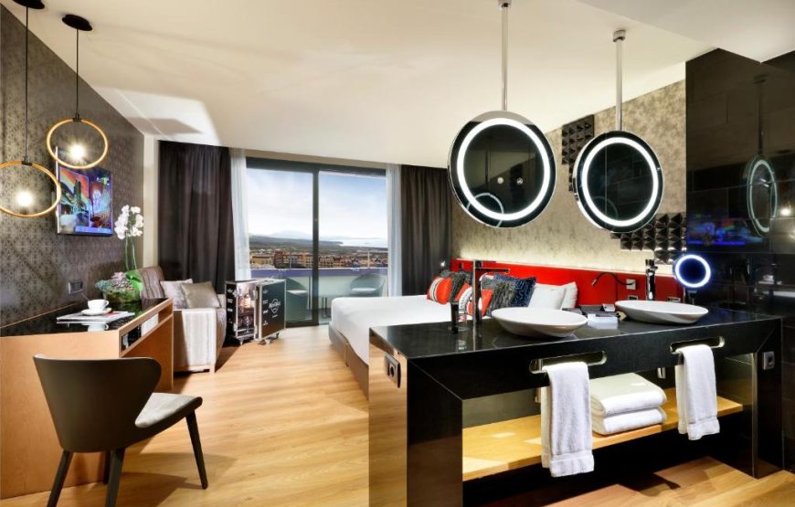 Hard Rock Hotel Tenerife